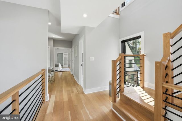 2211 MILITARY RD, Arlington, VA 22207