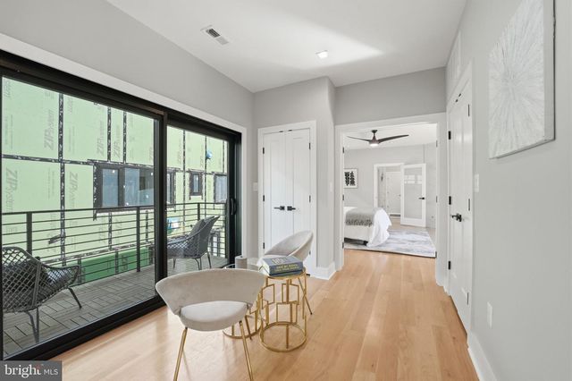 2211 MILITARY RD, Arlington, VA 22207