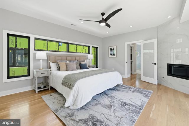 2211 MILITARY RD, Arlington, VA 22207