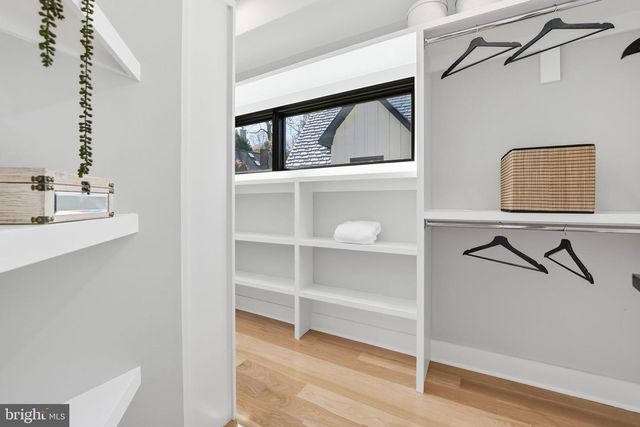 2211 MILITARY RD, Arlington, VA 22207