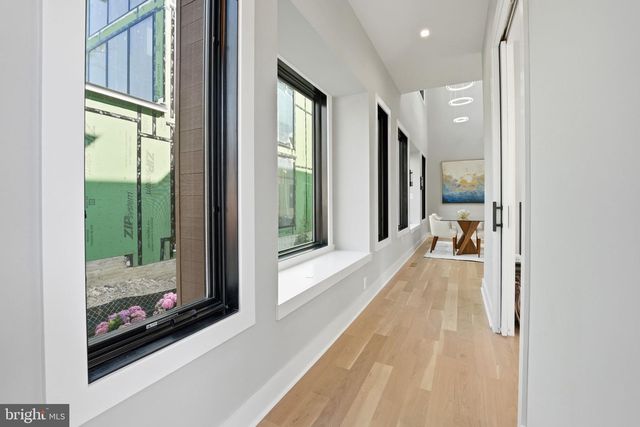 2211 MILITARY RD, Arlington, VA 22207