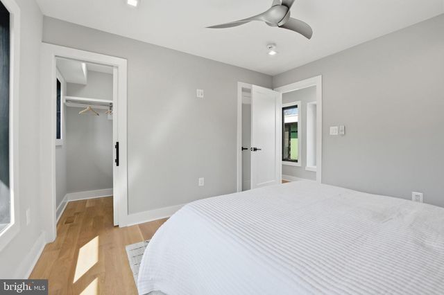 2211 MILITARY RD, Arlington, VA 22207