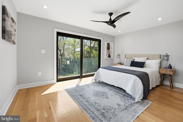 2211 MILITARY RD, Arlington, VA 22207