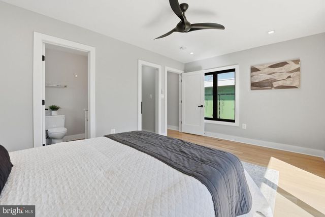 2211 MILITARY RD, Arlington, VA 22207