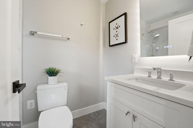 2211 MILITARY RD, Arlington, VA 22207