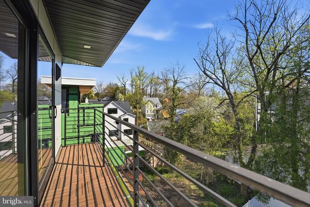 2211 MILITARY RD, Arlington, VA 22207