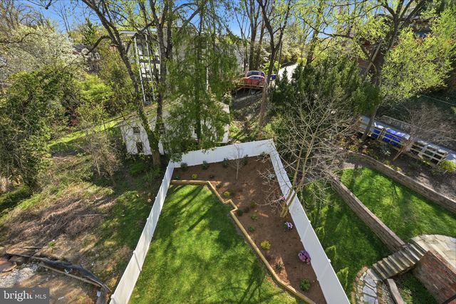 2211 MILITARY RD, Arlington, VA 22207