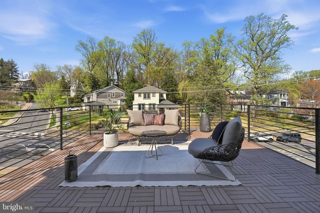 2211 MILITARY RD, Arlington, VA 22207