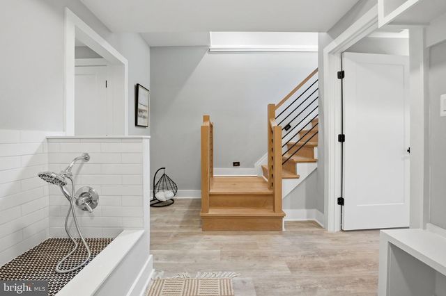 2211 MILITARY RD, Arlington, VA 22207