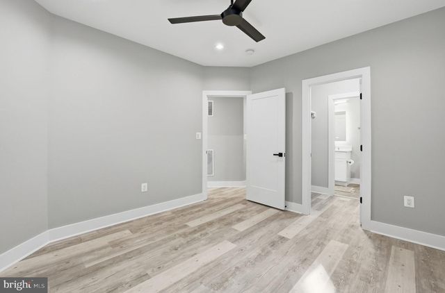 2211 MILITARY RD, Arlington, VA 22207