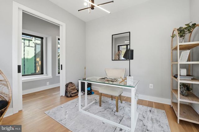 2211 MILITARY RD, Arlington, VA 22207