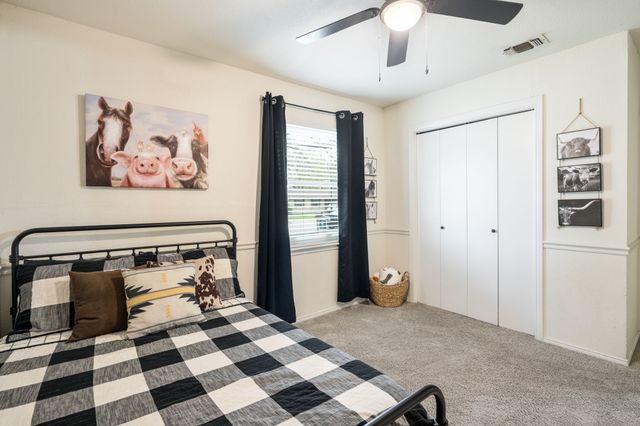 107 High School Drive, Waxahachie, TX 75165