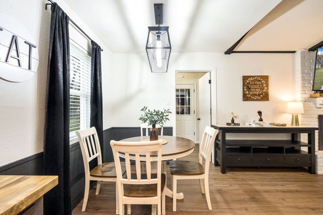 107 High School Drive, Waxahachie, TX 75165