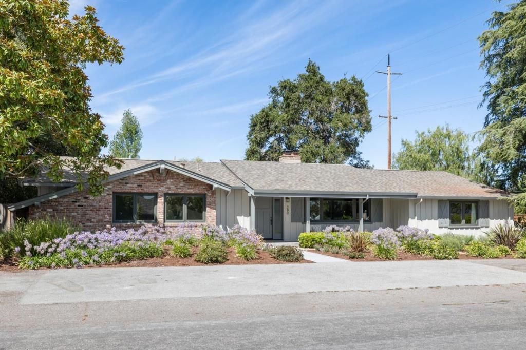 390 Cherry Avenue, Los Altos, CA 94022