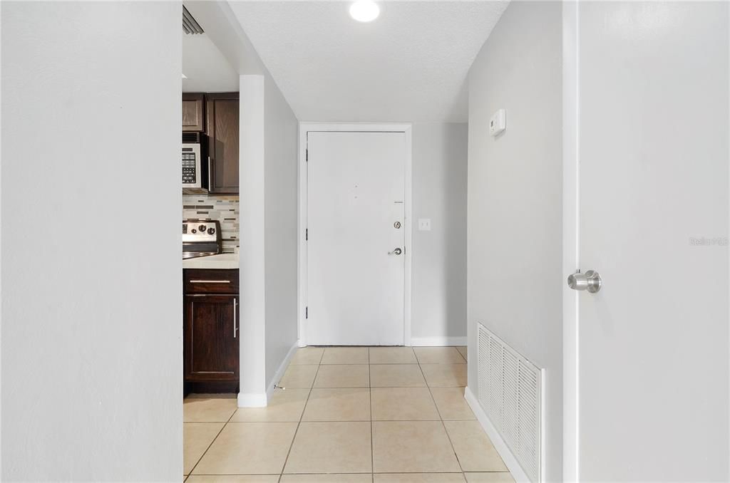 Image 2 of property listing at 5957 WINDHOVER DRIVE C03, Orlando, FL 32819