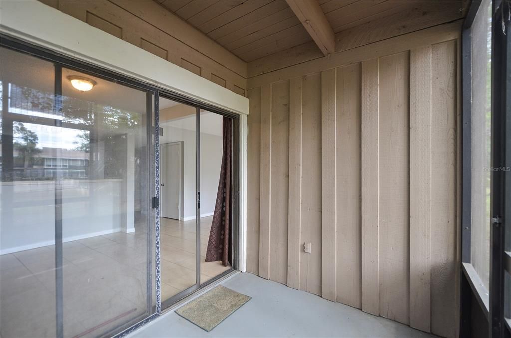 Image 21 of property listing at 5957 WINDHOVER DRIVE C03, Orlando, FL 32819
