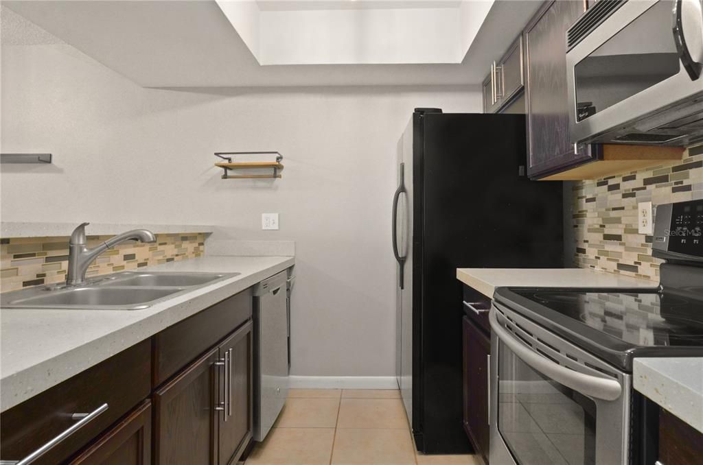 Image 4 of property listing at 5957 WINDHOVER DRIVE C03, Orlando, FL 32819