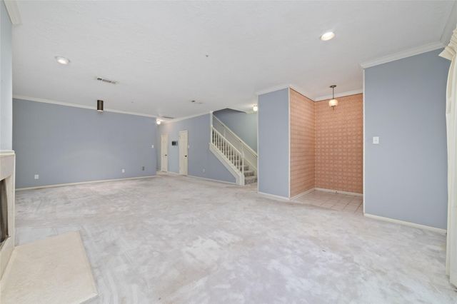 2220 Welch Street, Houston, TX 77019