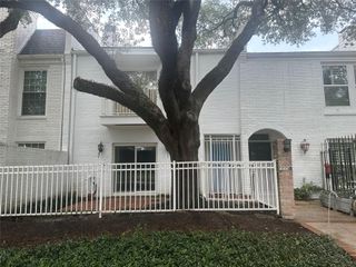 2220 Welch Street, Houston, TX 77019