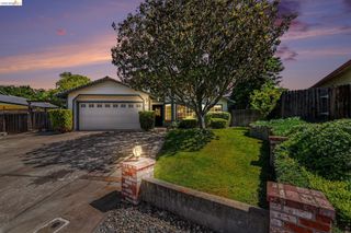 1621 Ponderosa Dr, Oakley, CA 94561