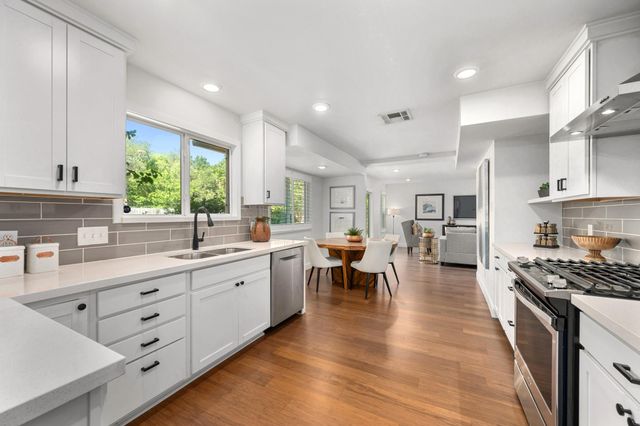 4105 Eskew DR, Austin, TX 78749