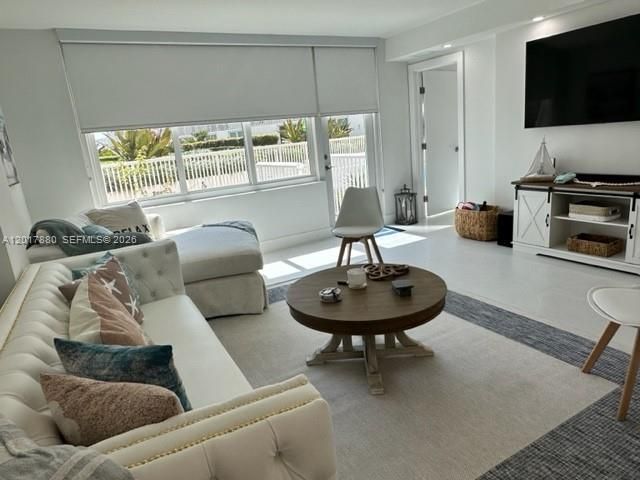 5401 Collins Ave 128, Miami Beach, FL 33140