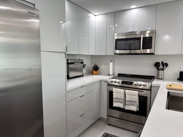 5401 Collins Ave 128, Miami Beach, FL 33140