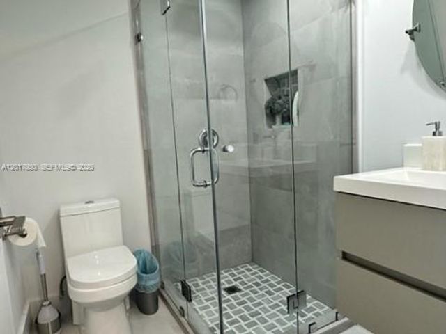 5401 Collins Ave 128, Miami Beach, FL 33140