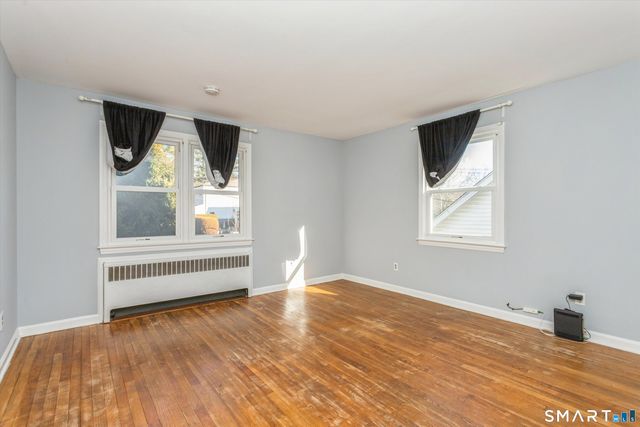 8 Reynolds Place, Greenwich, CT 06831