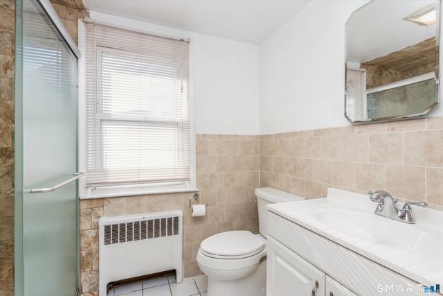 8 Reynolds Place, Greenwich, CT 06831