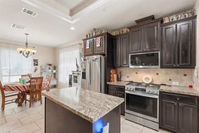 2610 18th Street N, Texas City, TX 77590