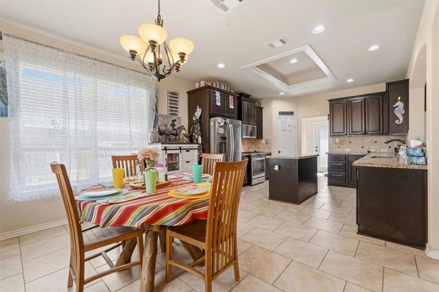 2610 18th Street N, Texas City, TX 77590