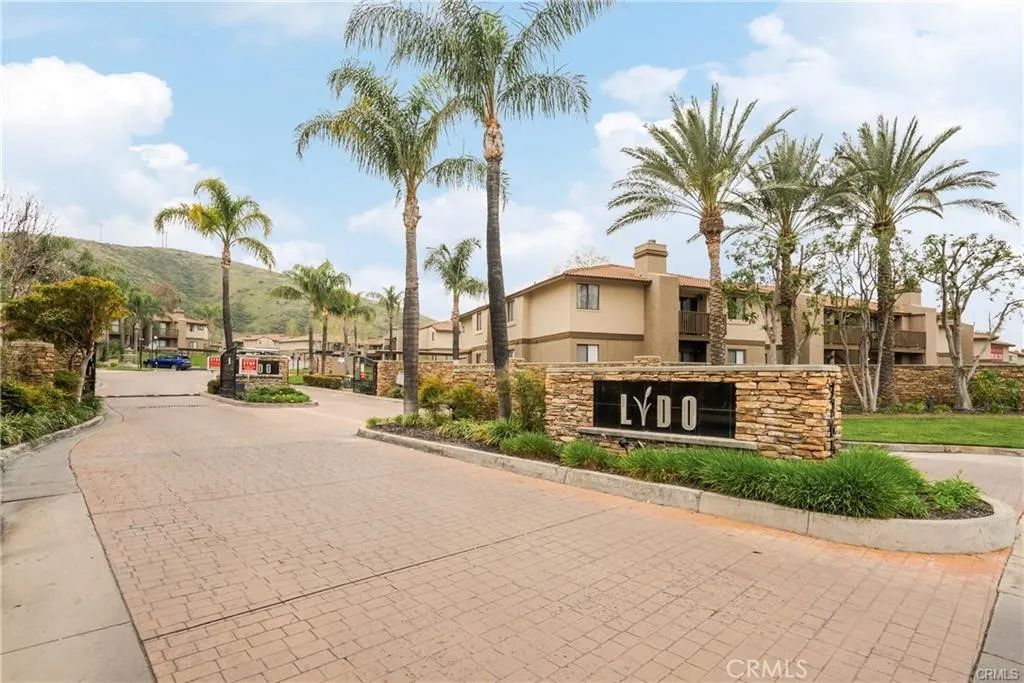 1265 Kendall 1511, San Bernardino, CA 92407