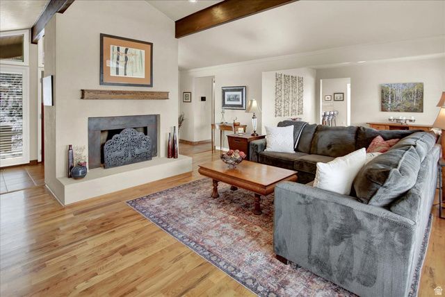 1812 E BEUS DR, Ogden, UT 84403