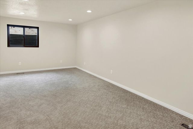 1812 E BEUS DR, Ogden, UT 84403