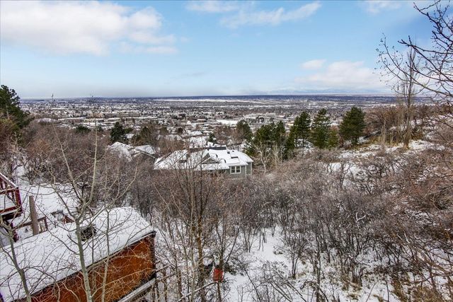 1812 E BEUS DR, Ogden, UT 84403