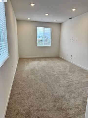 305 Hanson Lane, Brentwood, CA 94513