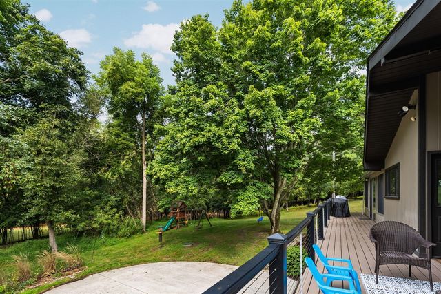 2776 Daleview Drive, Ann Arbor, MI 48105