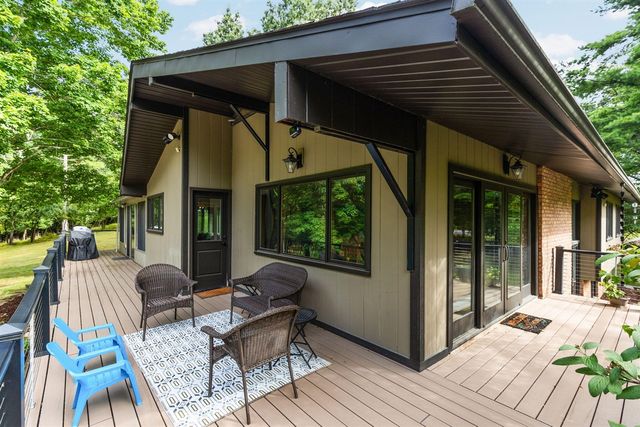 2776 Daleview Drive, Ann Arbor, MI 48105