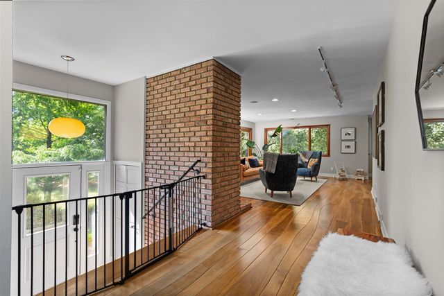 2776 Daleview Drive, Ann Arbor, MI 48105