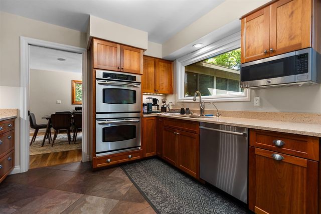 2776 Daleview Drive, Ann Arbor, MI 48105