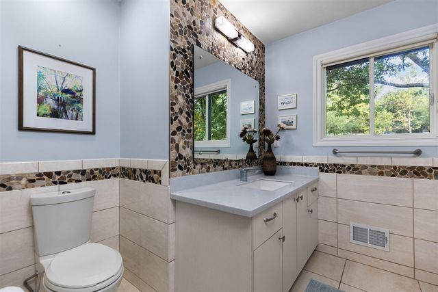 2776 Daleview Drive, Ann Arbor, MI 48105