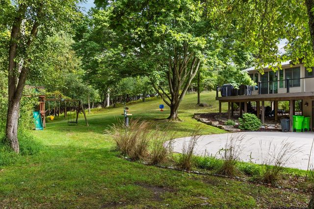 2776 Daleview Drive, Ann Arbor, MI 48105