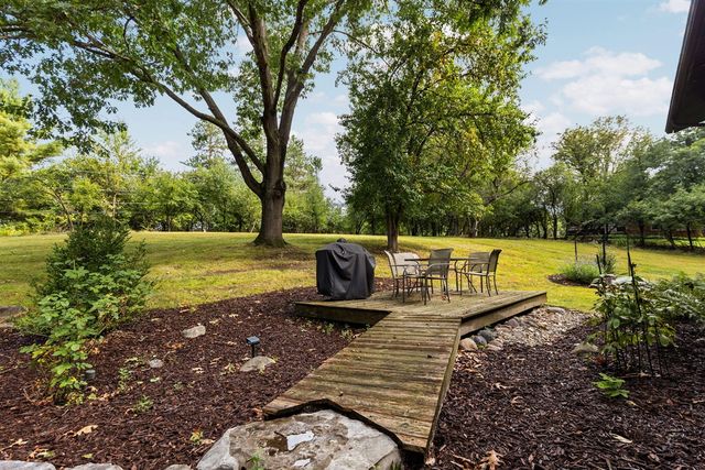 2776 Daleview Drive, Ann Arbor, MI 48105