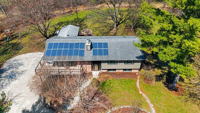 2776 Daleview Drive, Ann Arbor, MI 48105