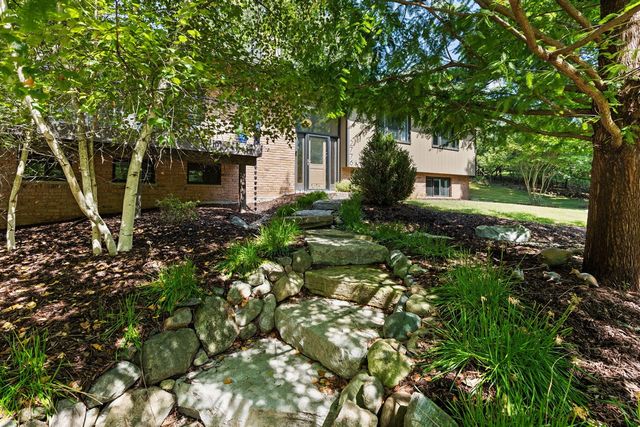 2776 Daleview Drive, Ann Arbor, MI 48105