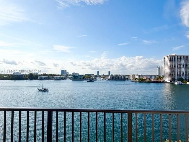 17100 N Bay Rd 1604, Sunny Isles Beach, FL 33160
