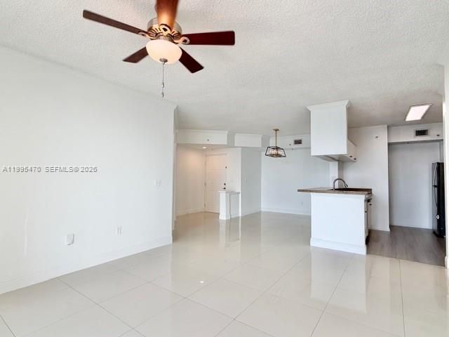 17100 N Bay Rd 1604, Sunny Isles Beach, FL 33160