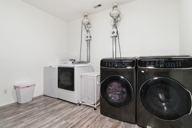 8008 County Road 5090, West Plains, MO 65775