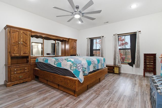 8008 County Road 5090, West Plains, MO 65775